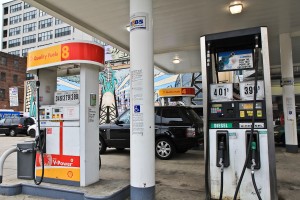 The Shell station at 12th and Vine Streets in Philadelphia offers gasoline mixed with corn-based ethanol and features a mural paying homage to corn. 