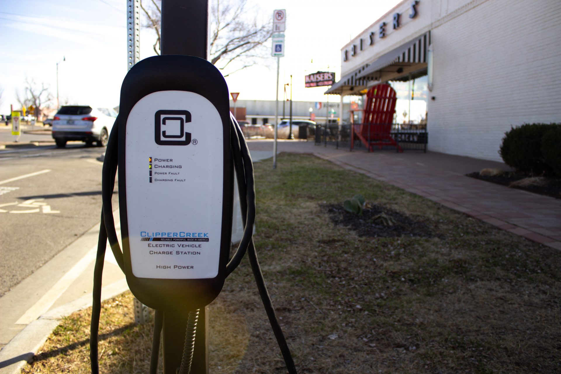 Edmond installs more electric vehicle charging stations - UCentral Media